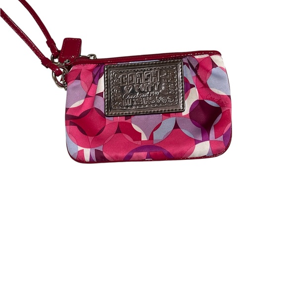 Reserved For Kiki bird Coach poppy  Multicolor Geometric Wristlet - Picture 1 of 2